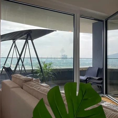 Rooftop Apartment-with Birdview Balcony 린츠