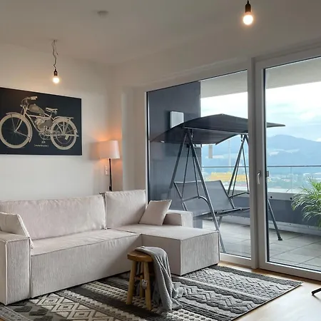 Rooftop Apartment-with Birdview Balcony 아파트 린츠